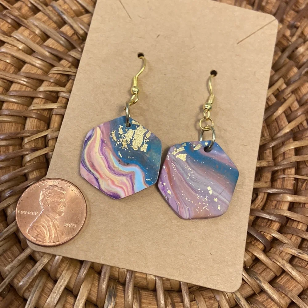 Beautiful octagon shape polymer clay handmade earrings - Picture 2 of 4
